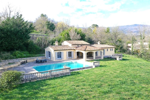 Châteauneuf-Grasse (Alpes-Maritimes)