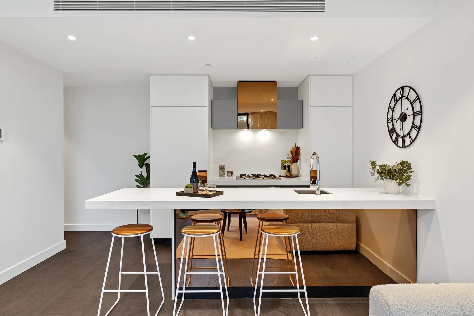 Additional image 4 of 1401/8 Bowen Crescent, Melbourne VIC 3004