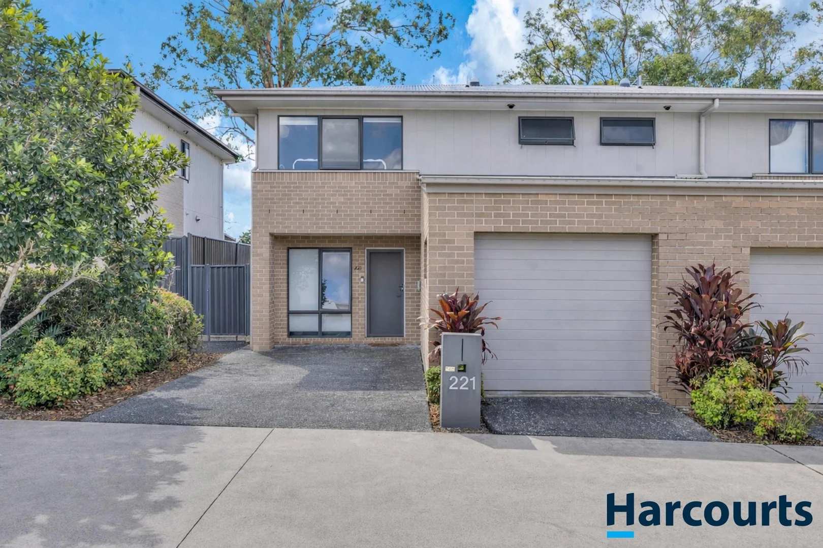 221/25 Farinazzo Street, Richlands QLD 4077