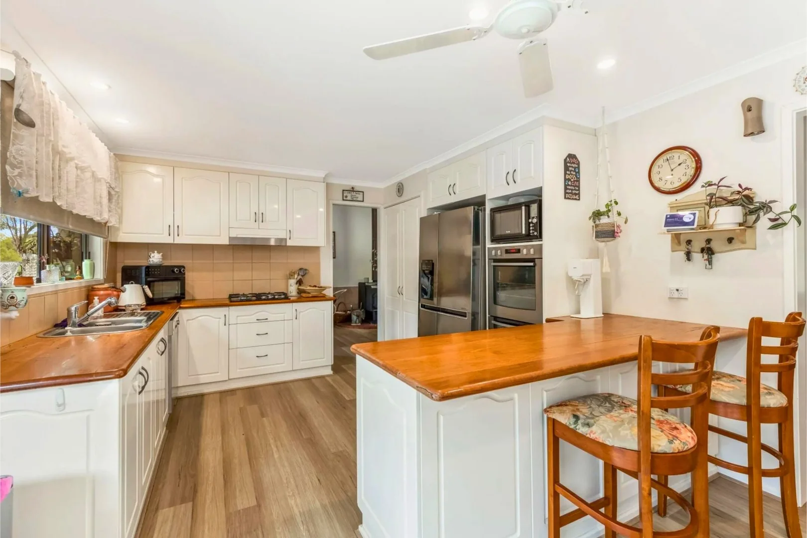 327 Warrowitue-Forest Road, Heathcote VIC 3523 photo 2