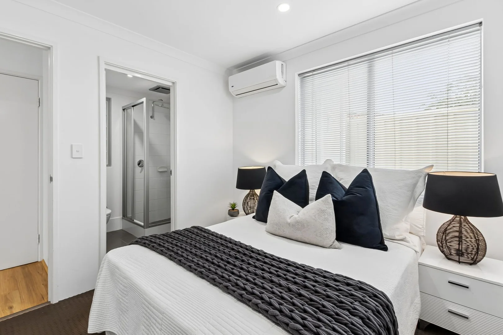 Additional image 10 of 8/130 Arlunya Avenue, Cloverdale WA 6105