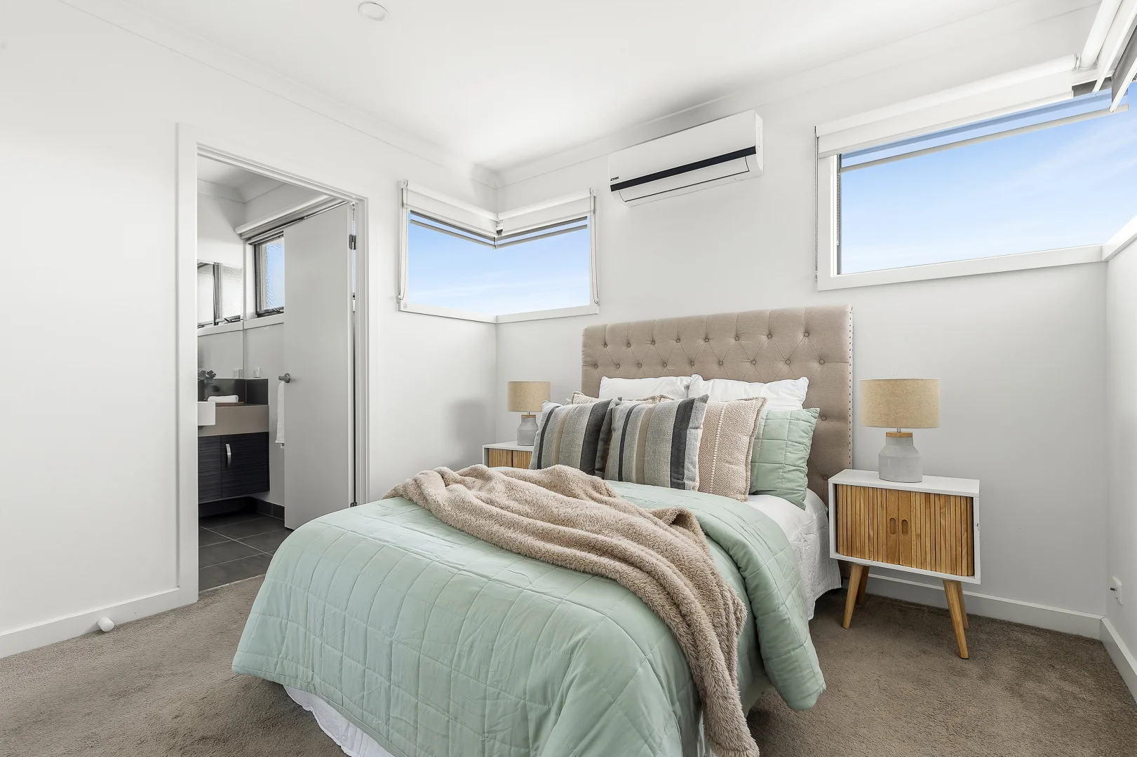 Additional image 6 of 2/4 Talbett Street, Burwood VIC 3125