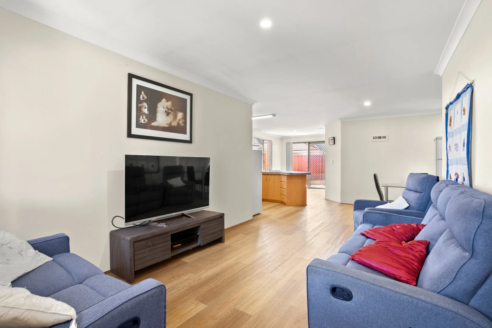 3/4 Moreton Crescent, Warnbro WA 6169 photo 2