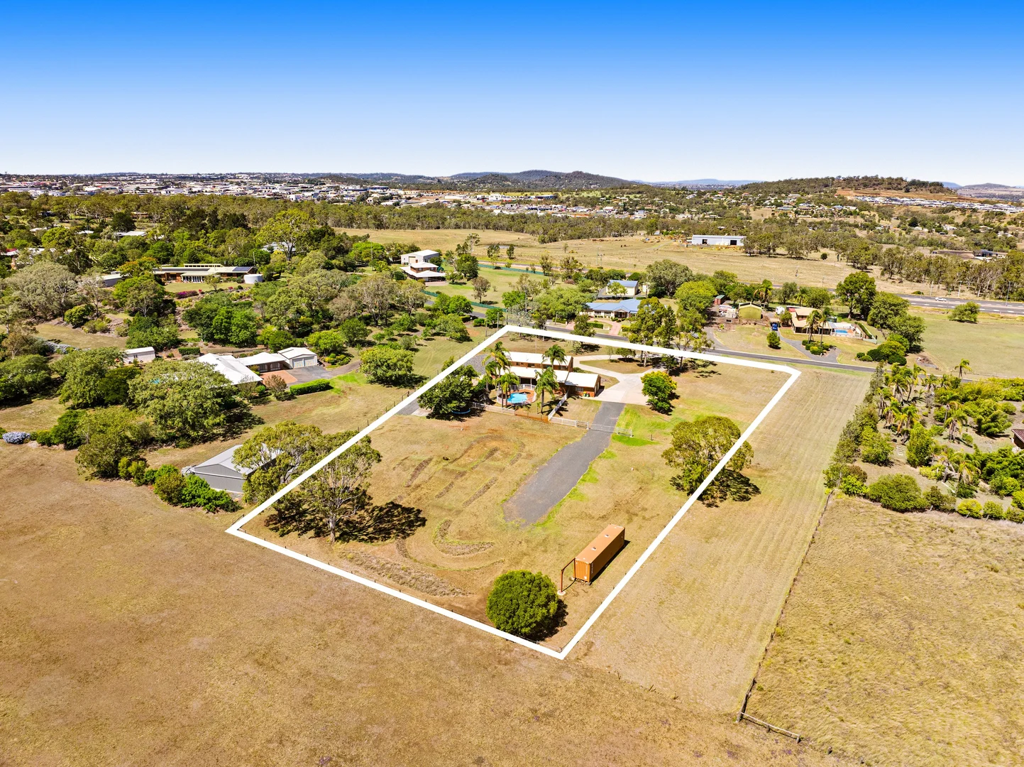 Additional image 2 of 6-8 Coverdale Crescent, Cotswold Hills QLD 4350