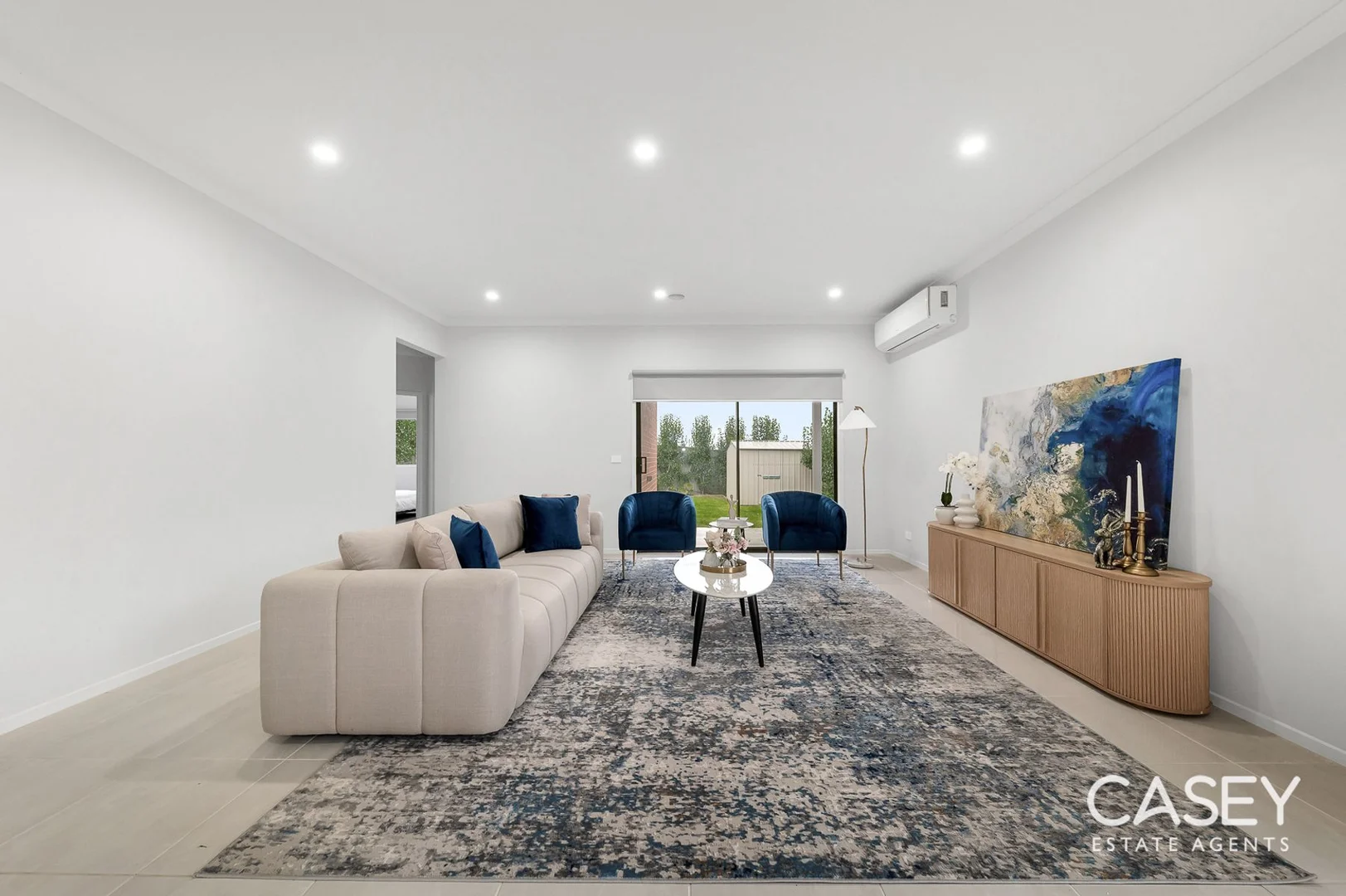 10 Denton Drive, Warragul VIC 3820 photo 3