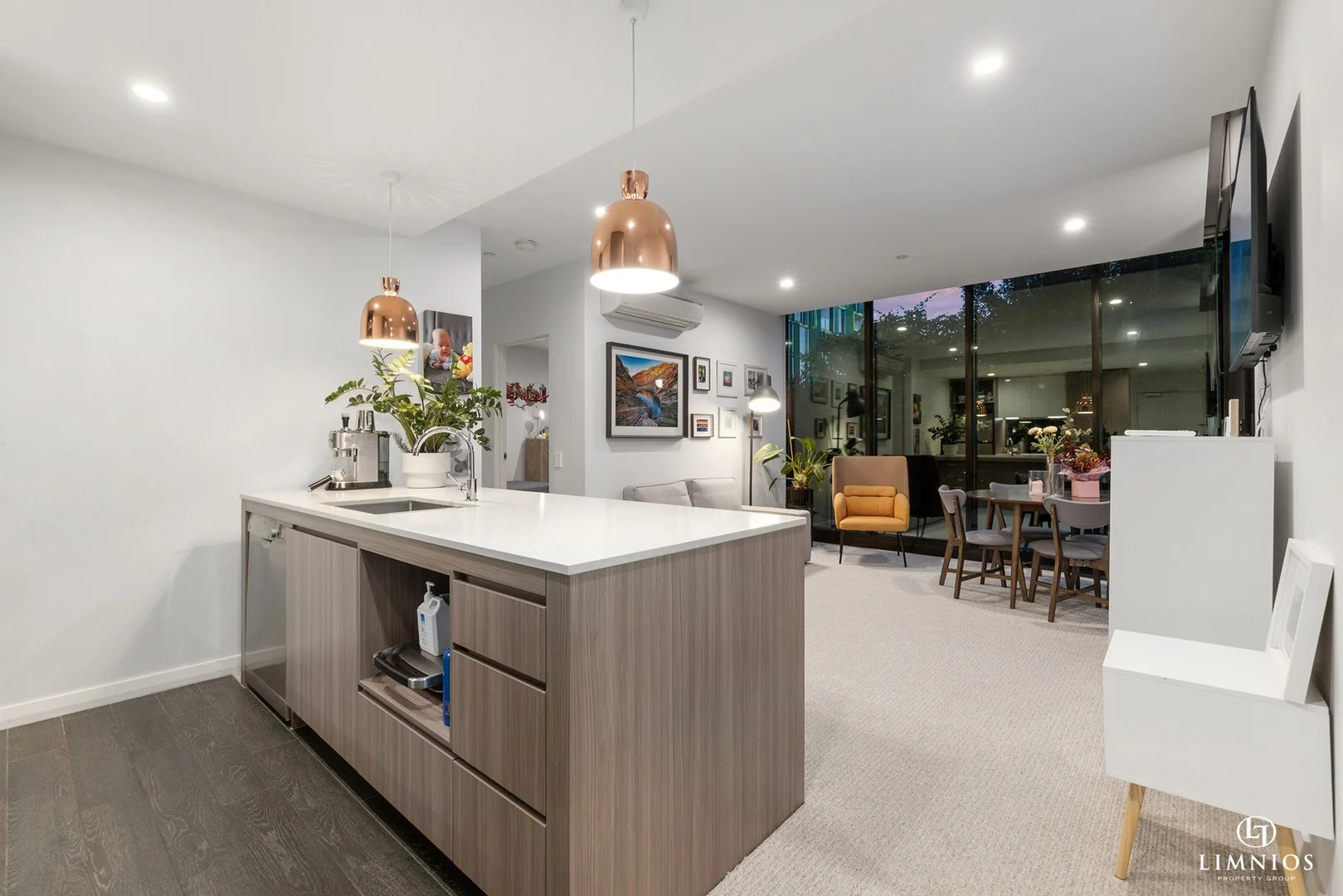 211/8 Tassels Place, Innaloo WA 6018