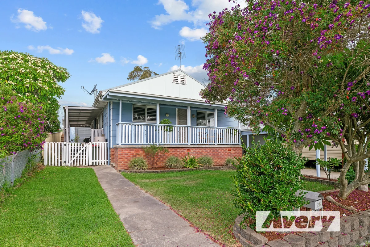 26 Lake Road, Fennell Bay NSW 2283