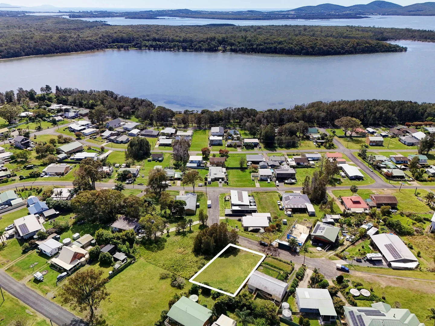 Additional image 5 of 10 Illawarra Crescent, Coomba Park NSW 2428