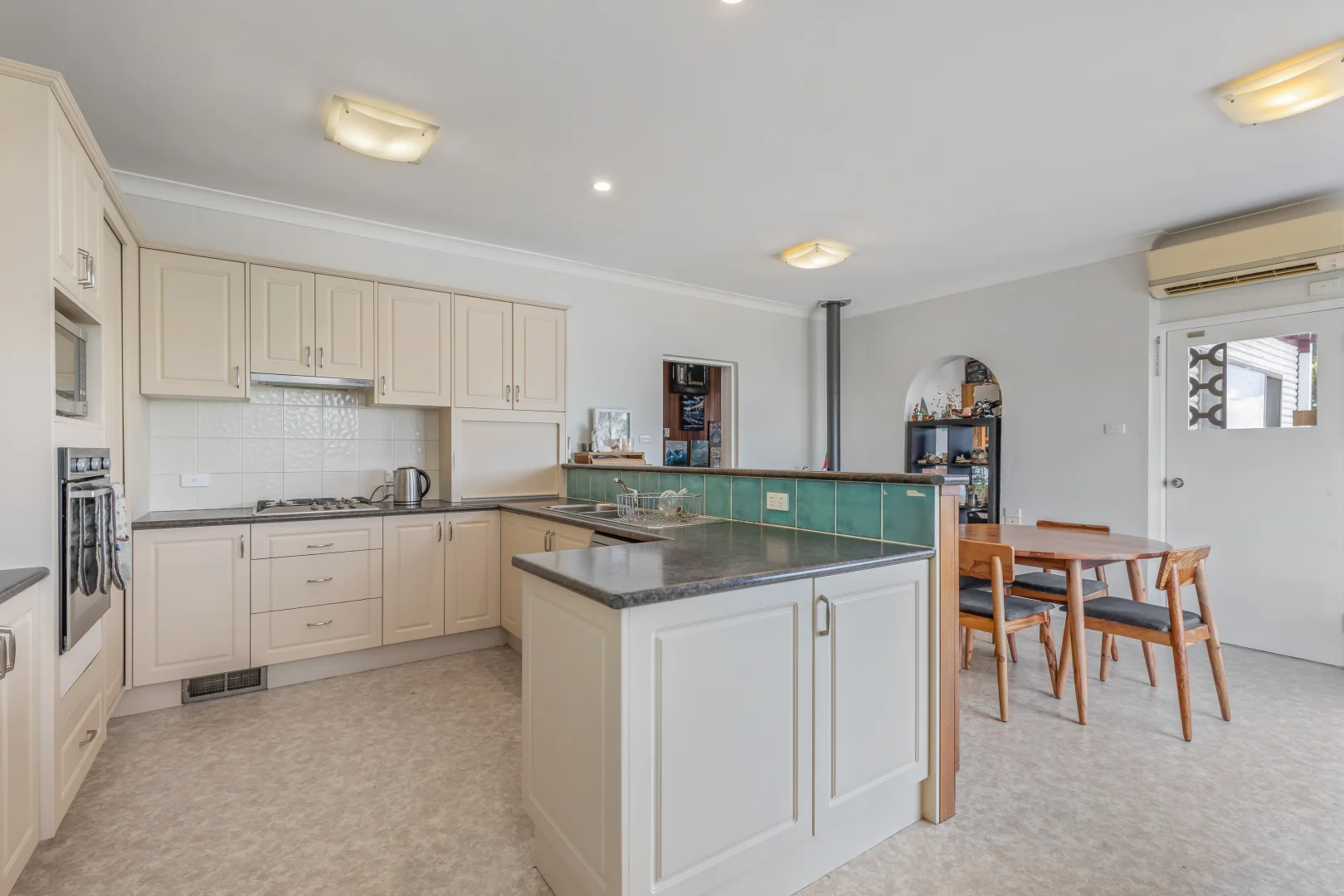 Additional image 4 of 18 Macquarie Street, West Bathurst NSW 2795