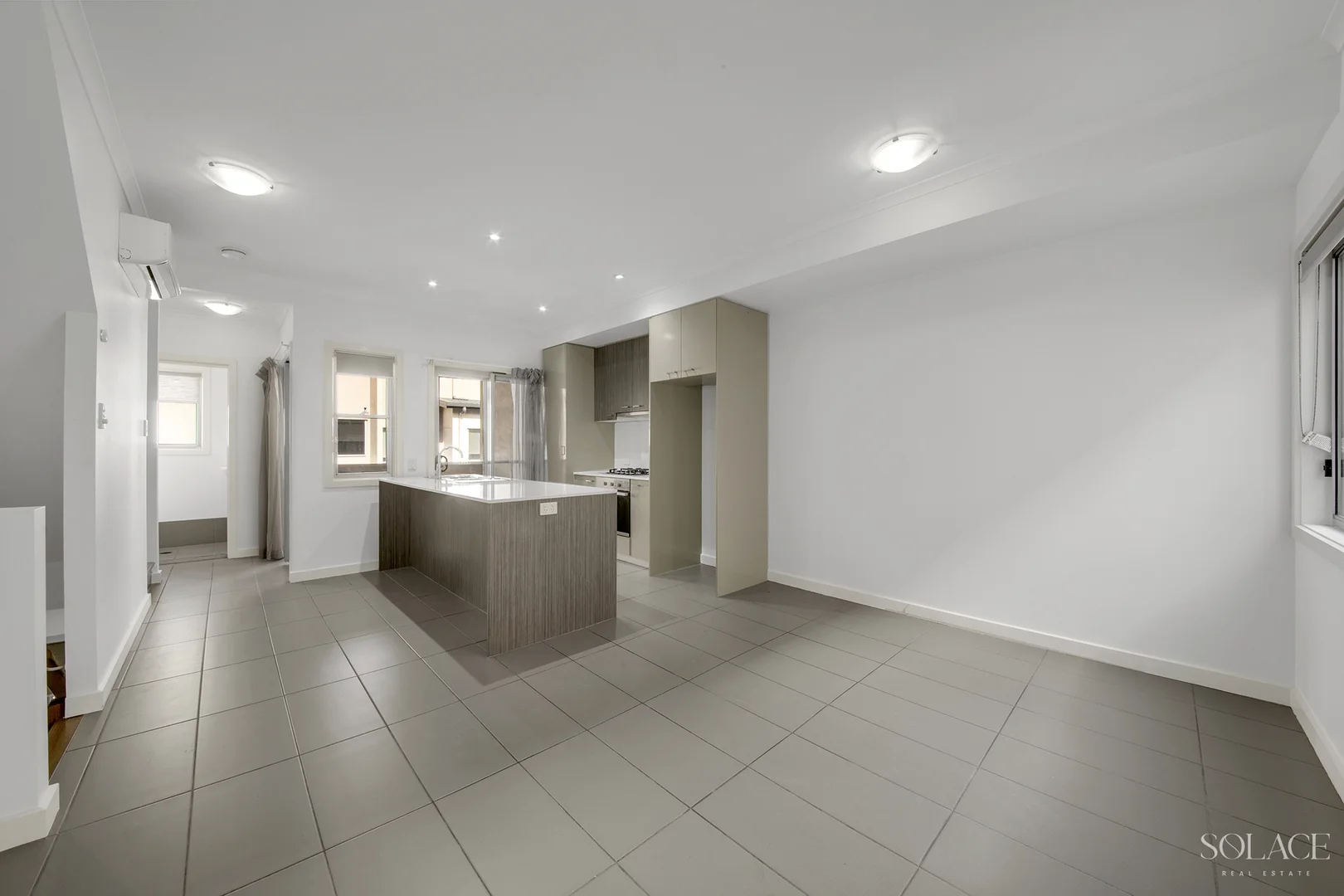 Additional image 3 of 14/10-12 Flinders Street, West Gladstone QLD 4680