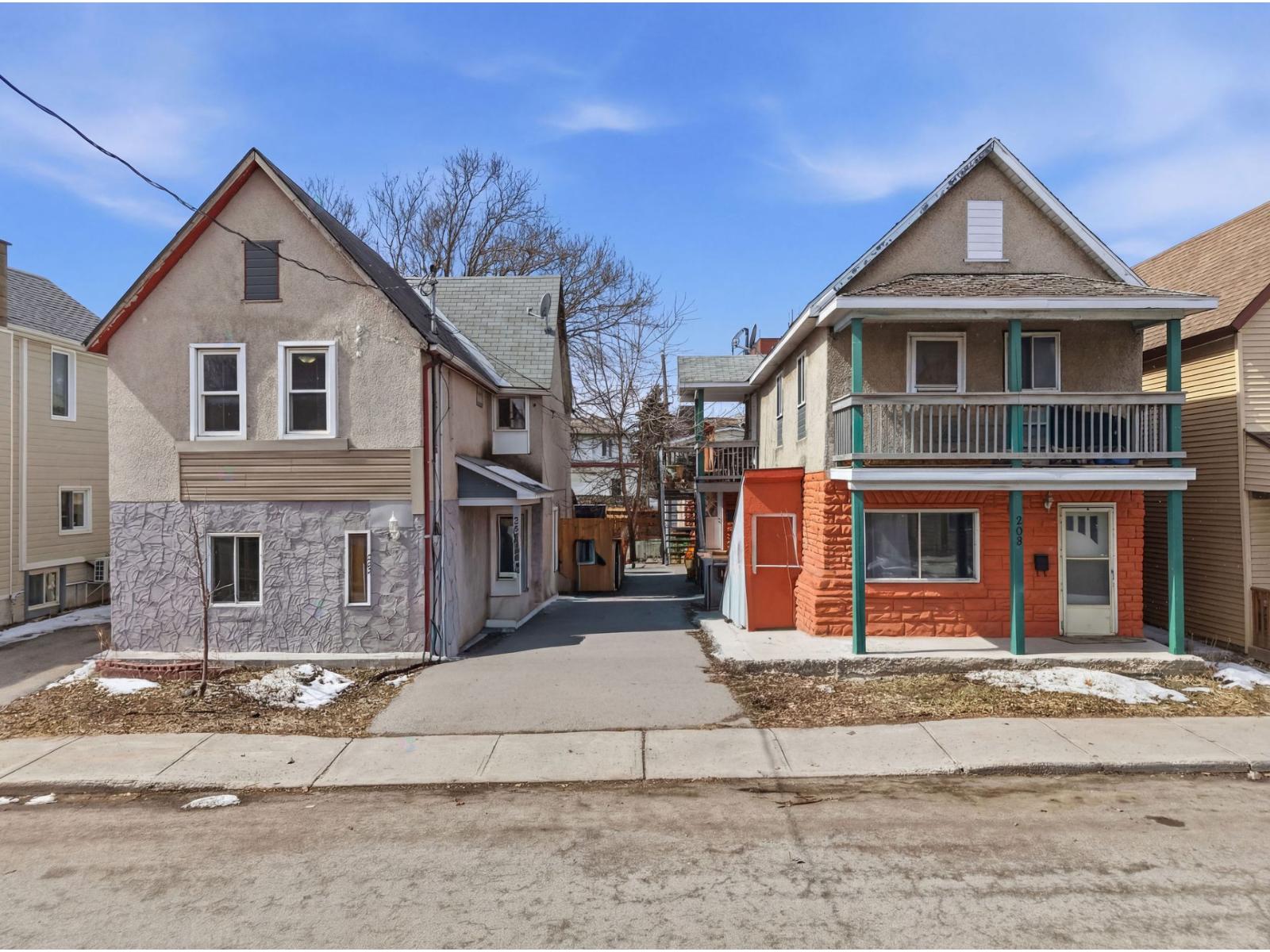 207 Rue Laval