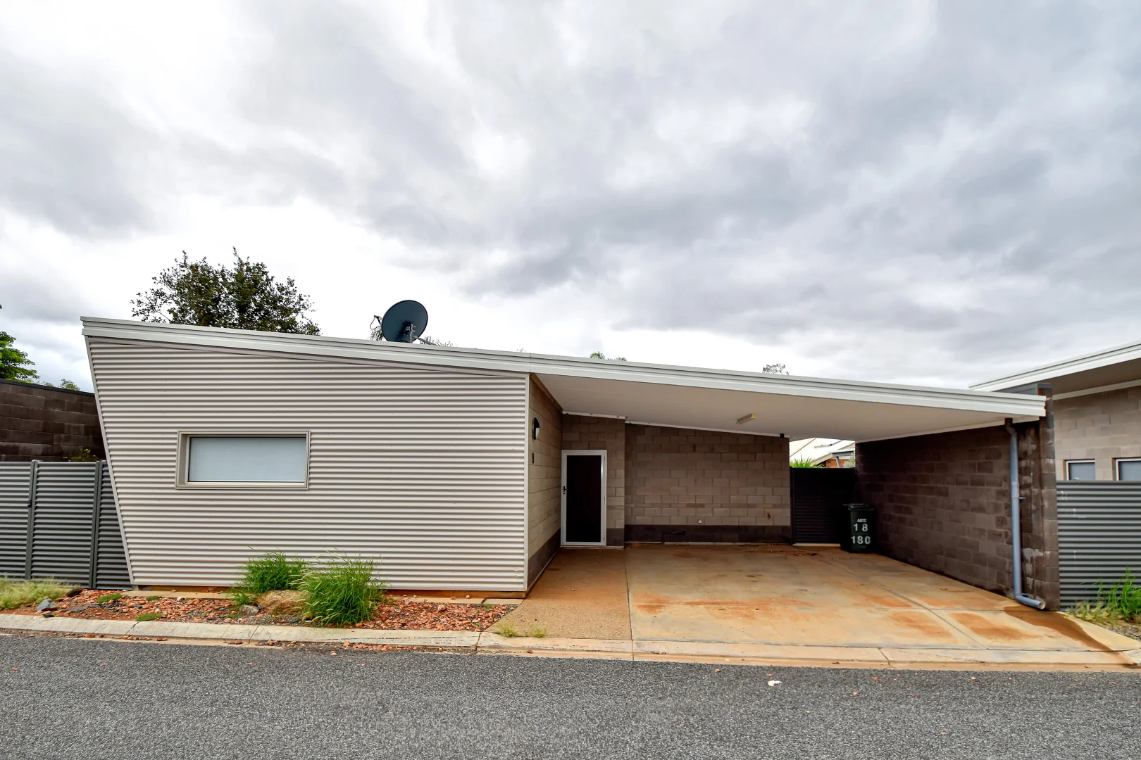 Additional image 2 of 18/180 Larapinta Drive, Araluen NT 0870