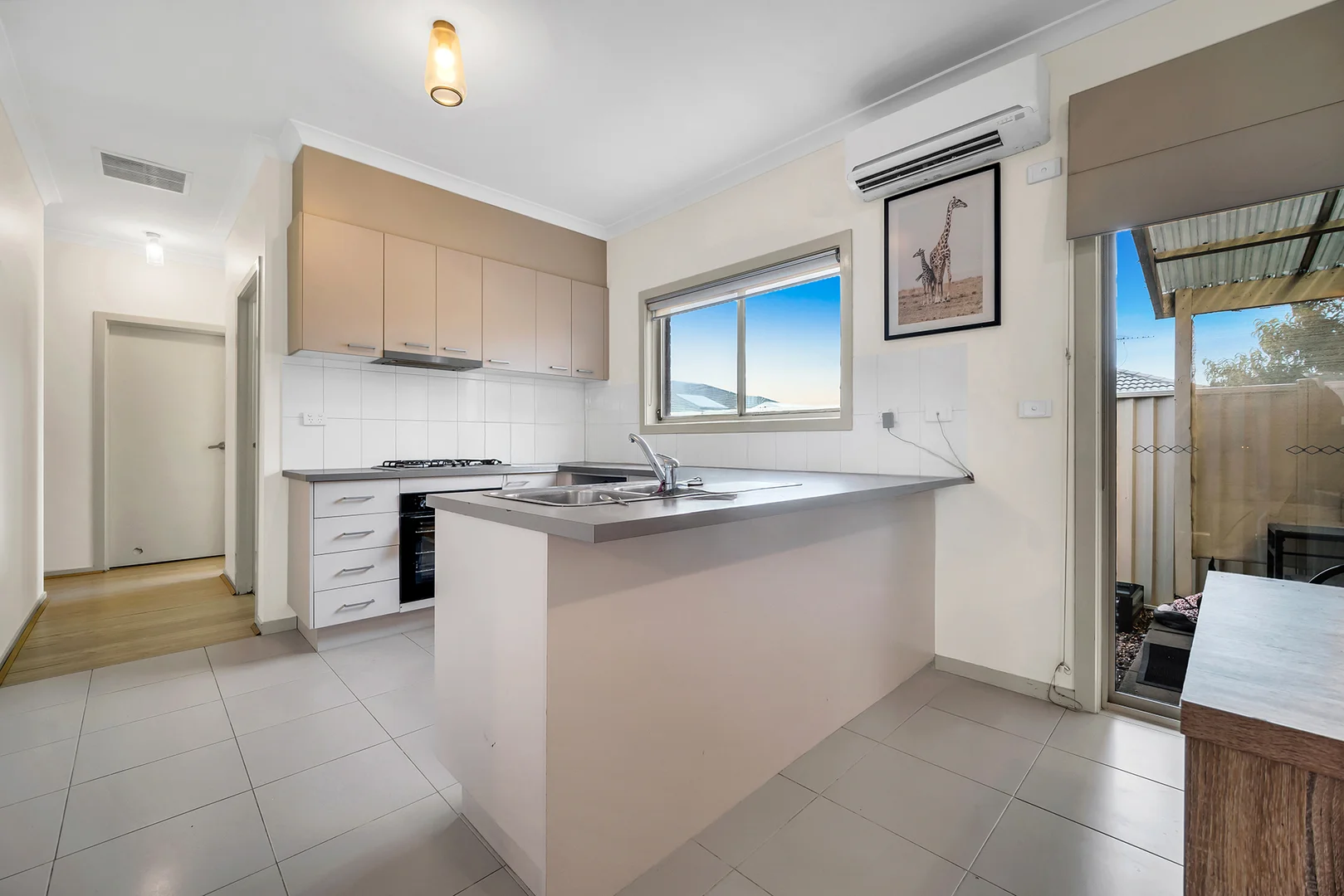 Additional image 2 of 2/34 Sing Crescent, Berwick VIC 3806