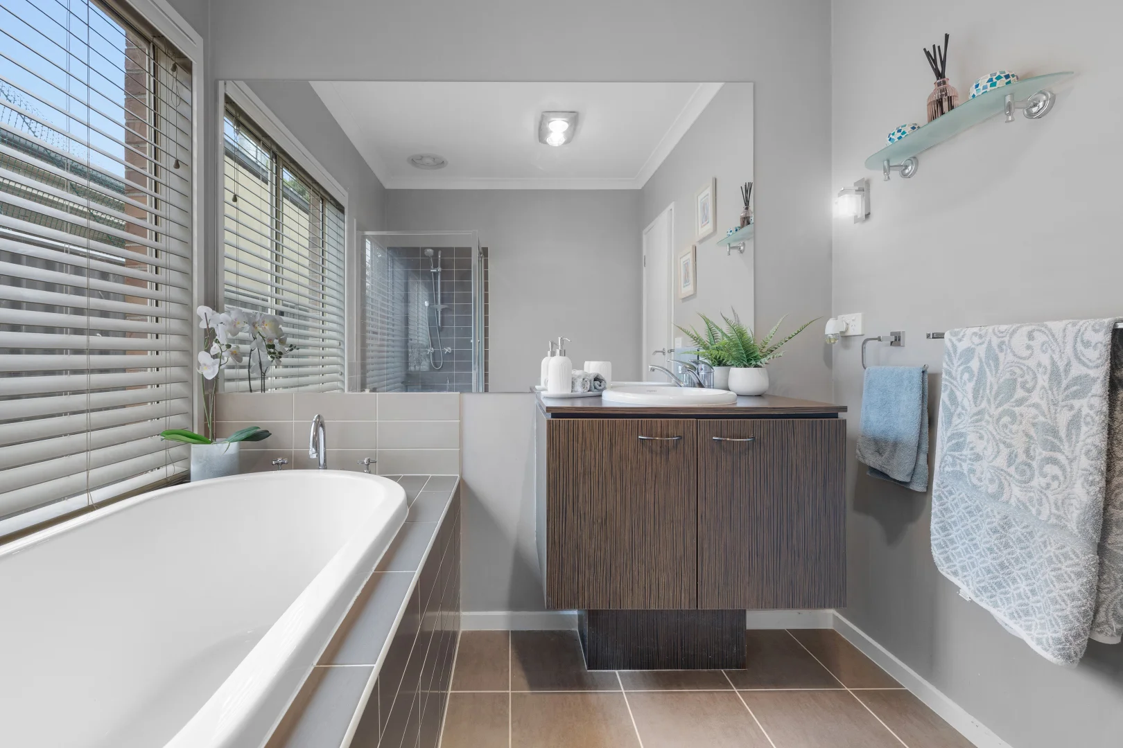 Additional image 15 of 10 Lumina Avenue, Cranbourne North VIC 3977