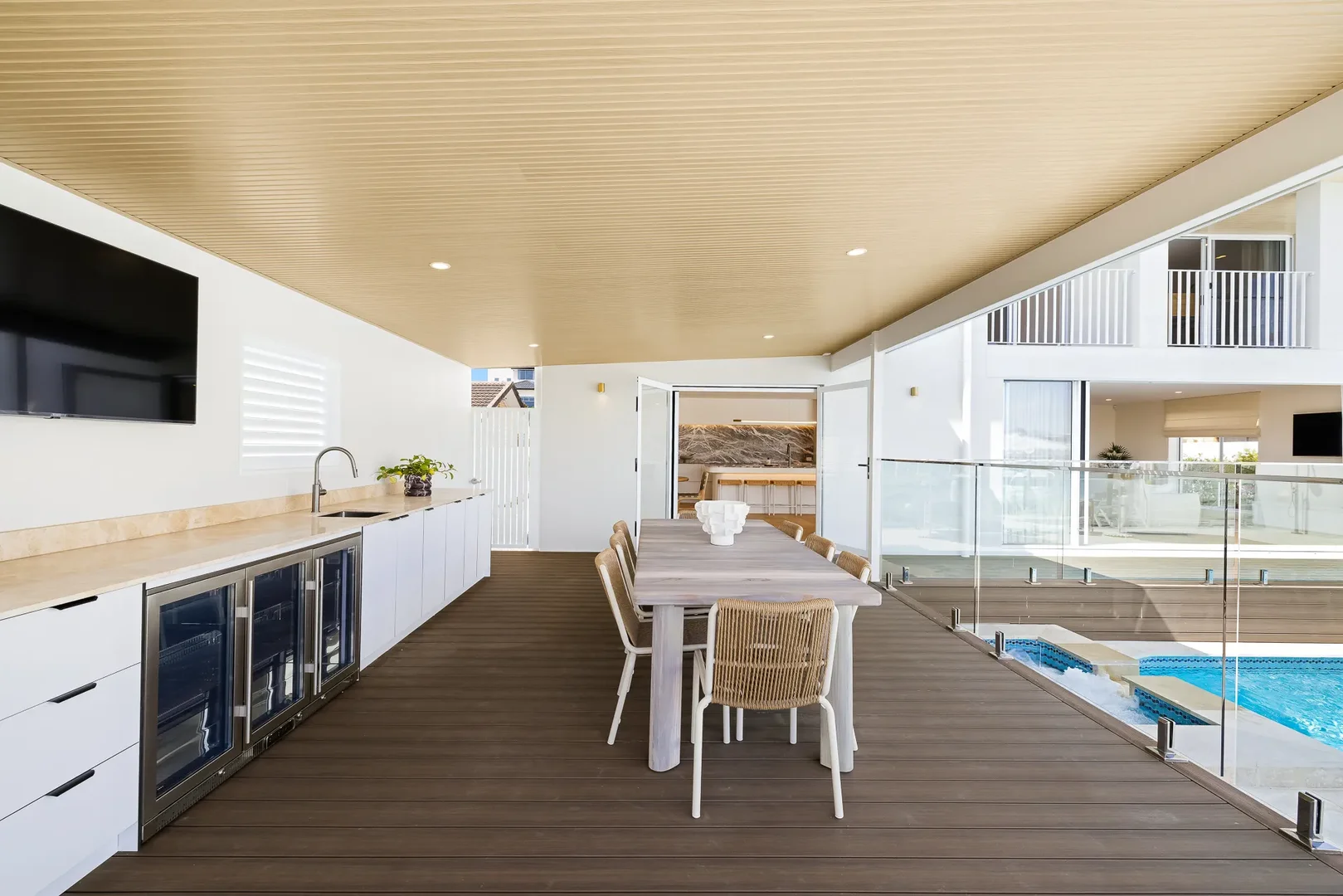 Additional image 10 of 50 Commodore Drive, Paradise Waters QLD 4217