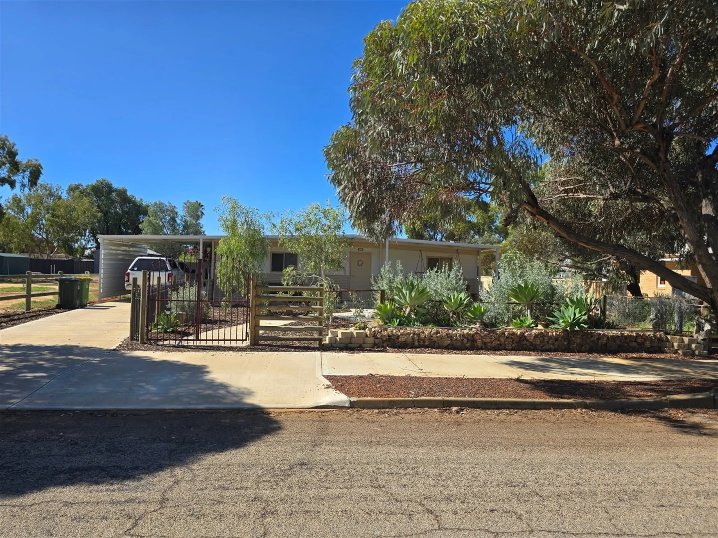 7 Coronation Street, Trayning WA 6488