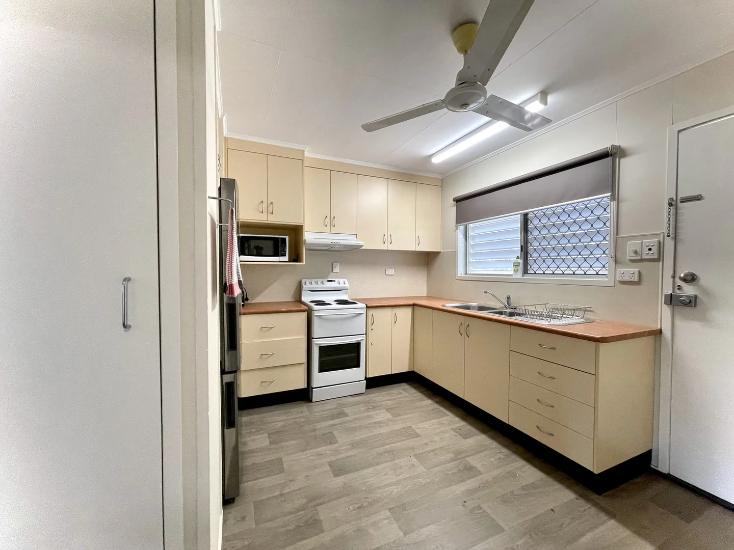 Additional image 15 of 36a&b MILLS Avenue, Moranbah QLD 4744