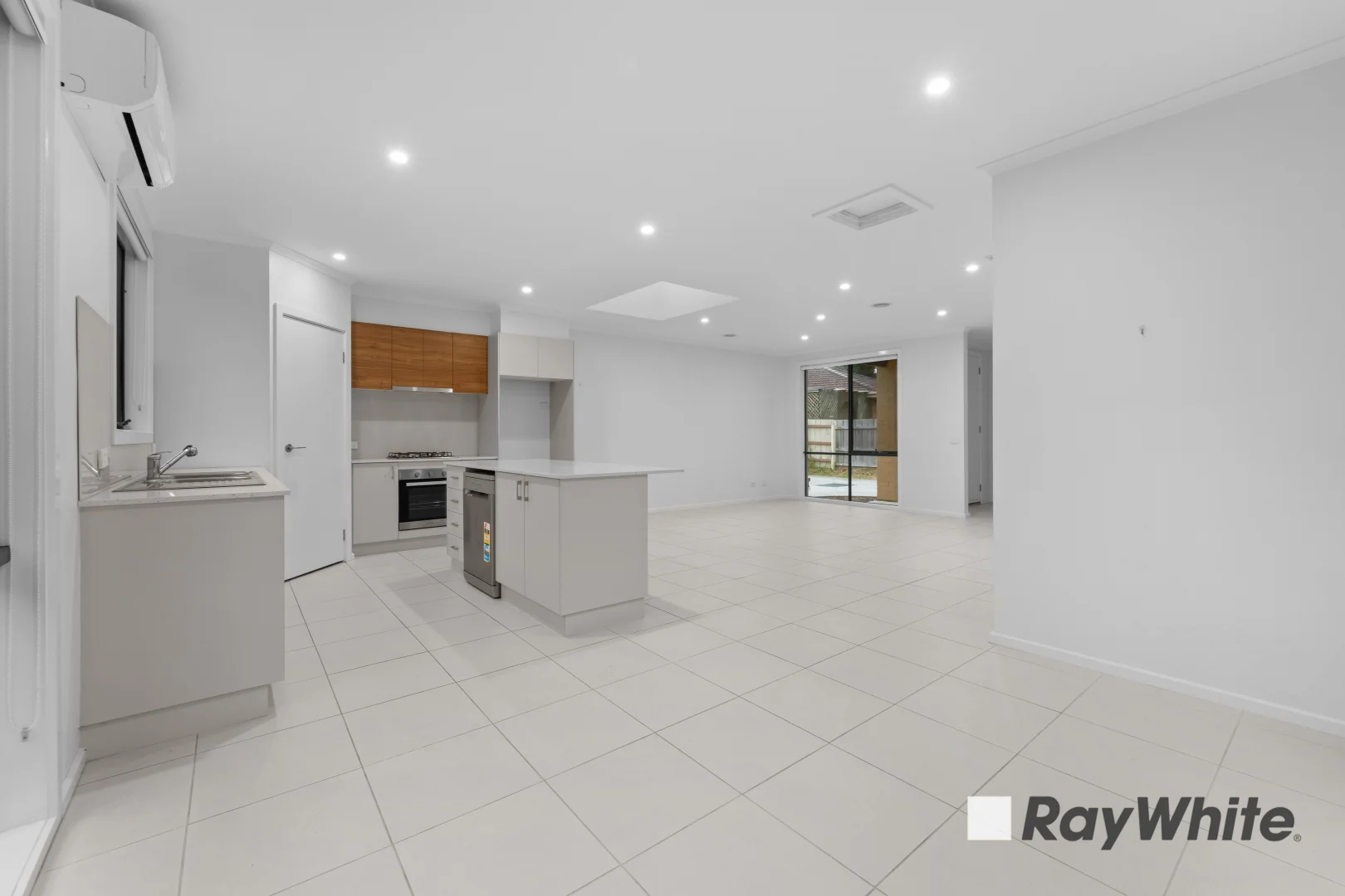Additional image 6 of 2/82 Prospect Hill Road, Narre Warren VIC 3805