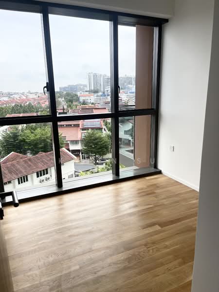 21 Ang Mo Kio Rise photo 2