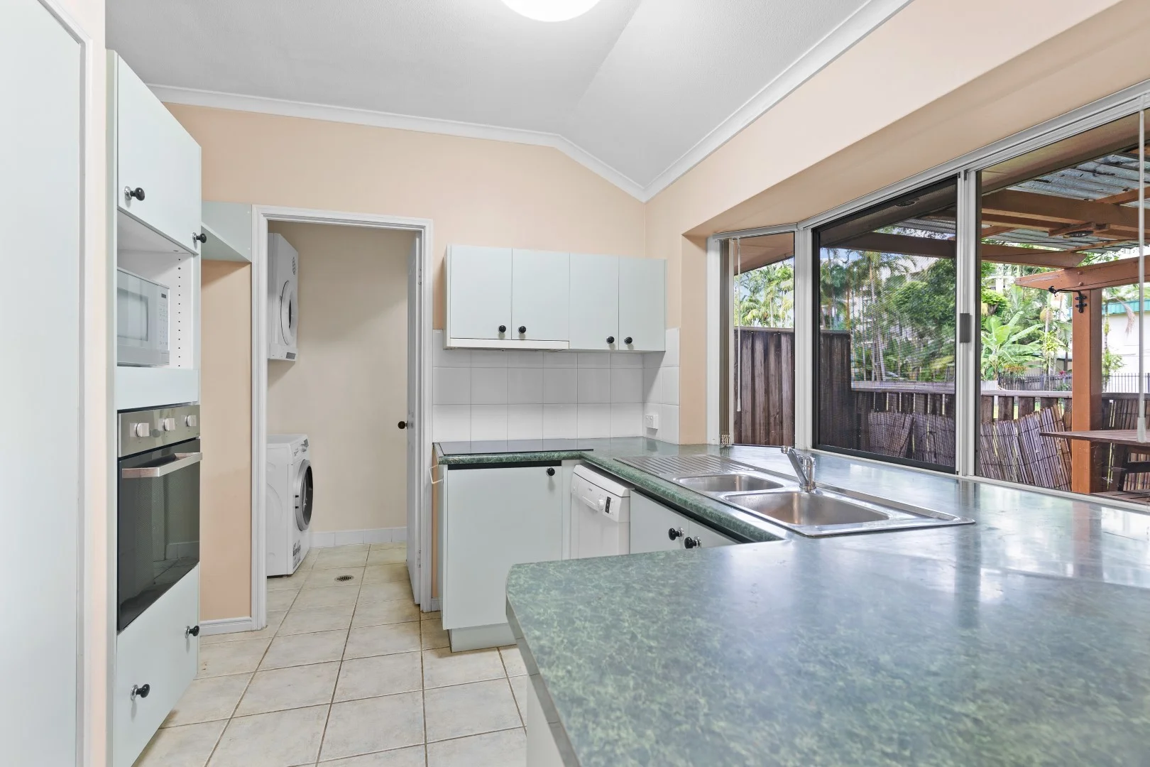 Additional image 6 of 8/67-71 Digger Street, Cairns North QLD 4870