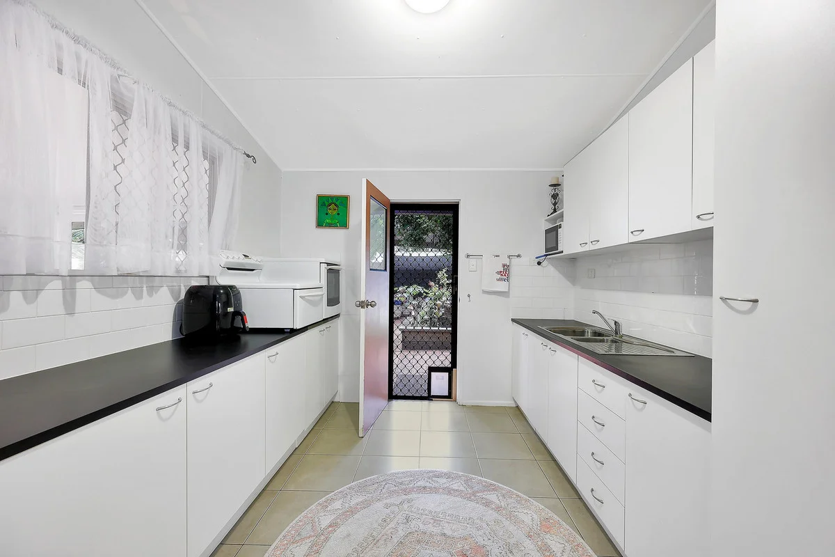 Additional image 3 of 2 Mark Avenue, Toogoom QLD 4655