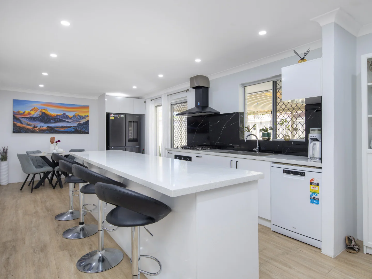 Additional image 7 of 6 Collins Court, High Wycombe WA 6057
