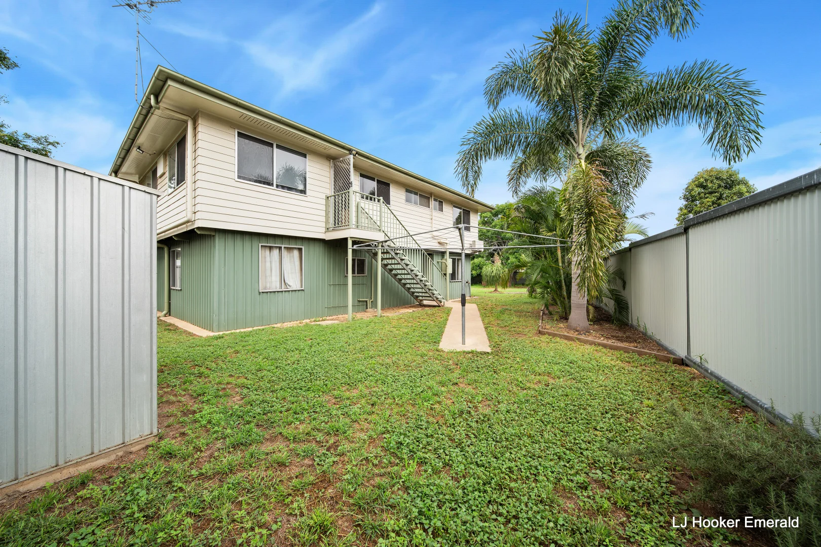 32 Lorraway Street, Emerald QLD 4720 photo 2
