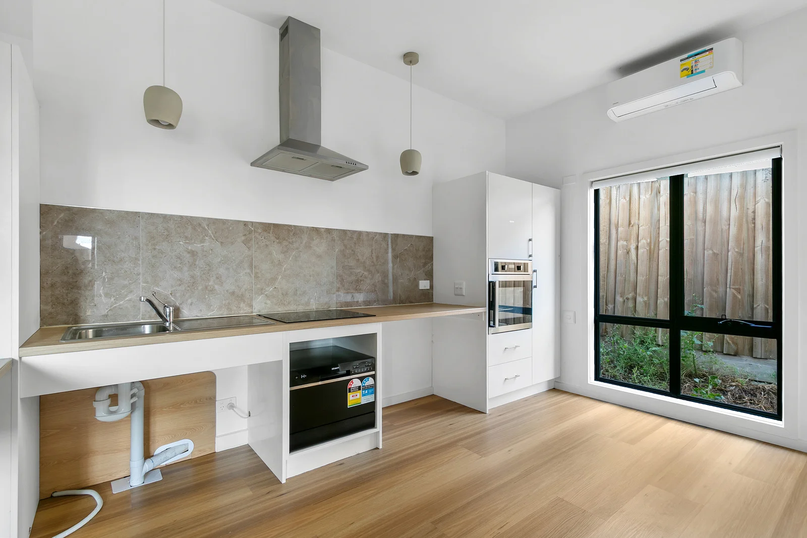 Additional image 3 of 30 Chenhall Crescent, Traralgon VIC 3844