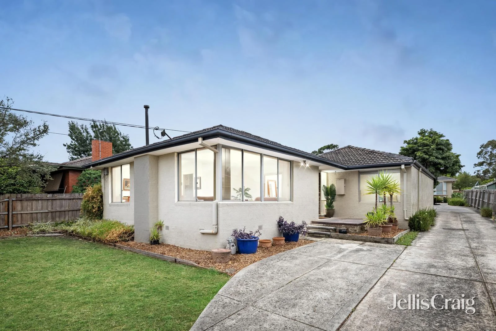 1/64 Mcmahons Road, Ferntree Gully VIC 3156
