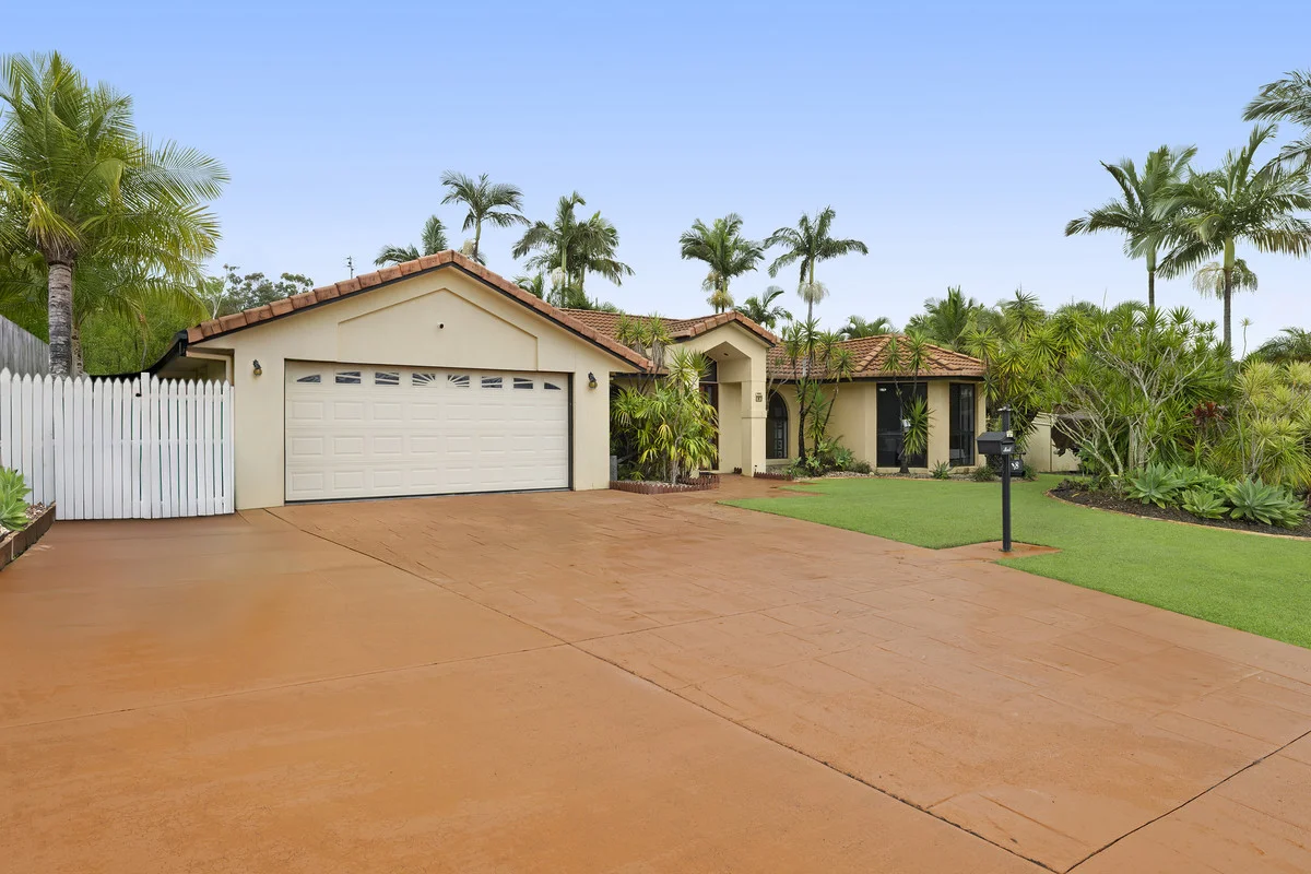 8 Berkley Place, Little Mountain QLD 4551