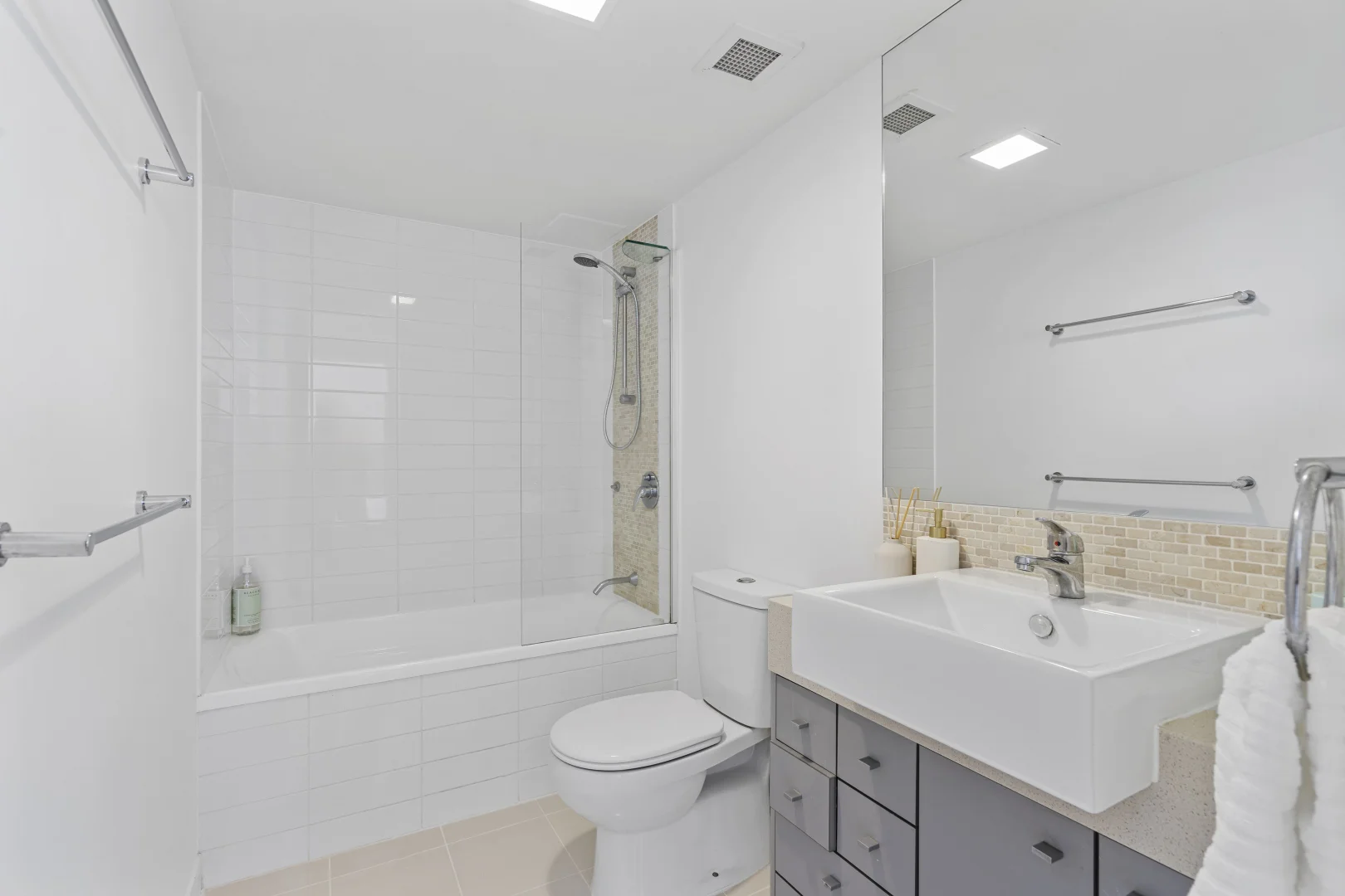 Additional image 12 of 2115/10 Fifth Avenue, Palm Beach QLD 4221