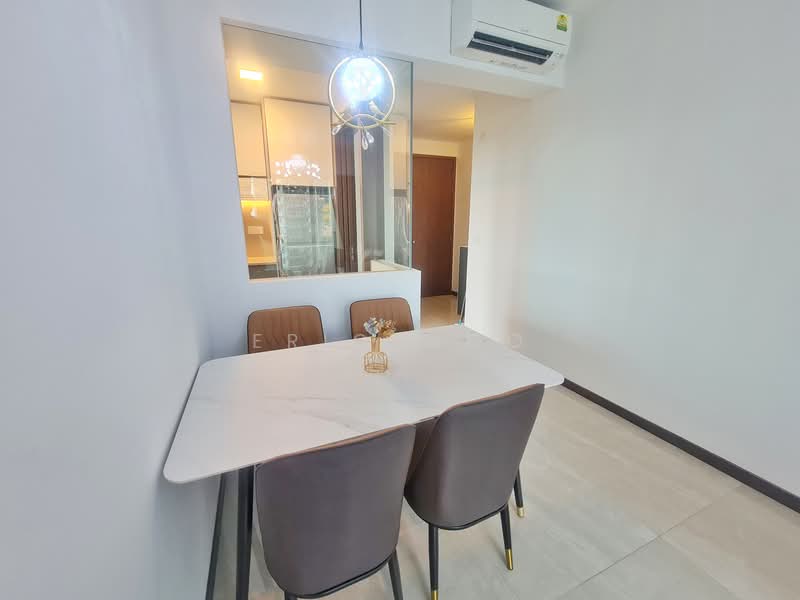 49 Normanton Park photo 3