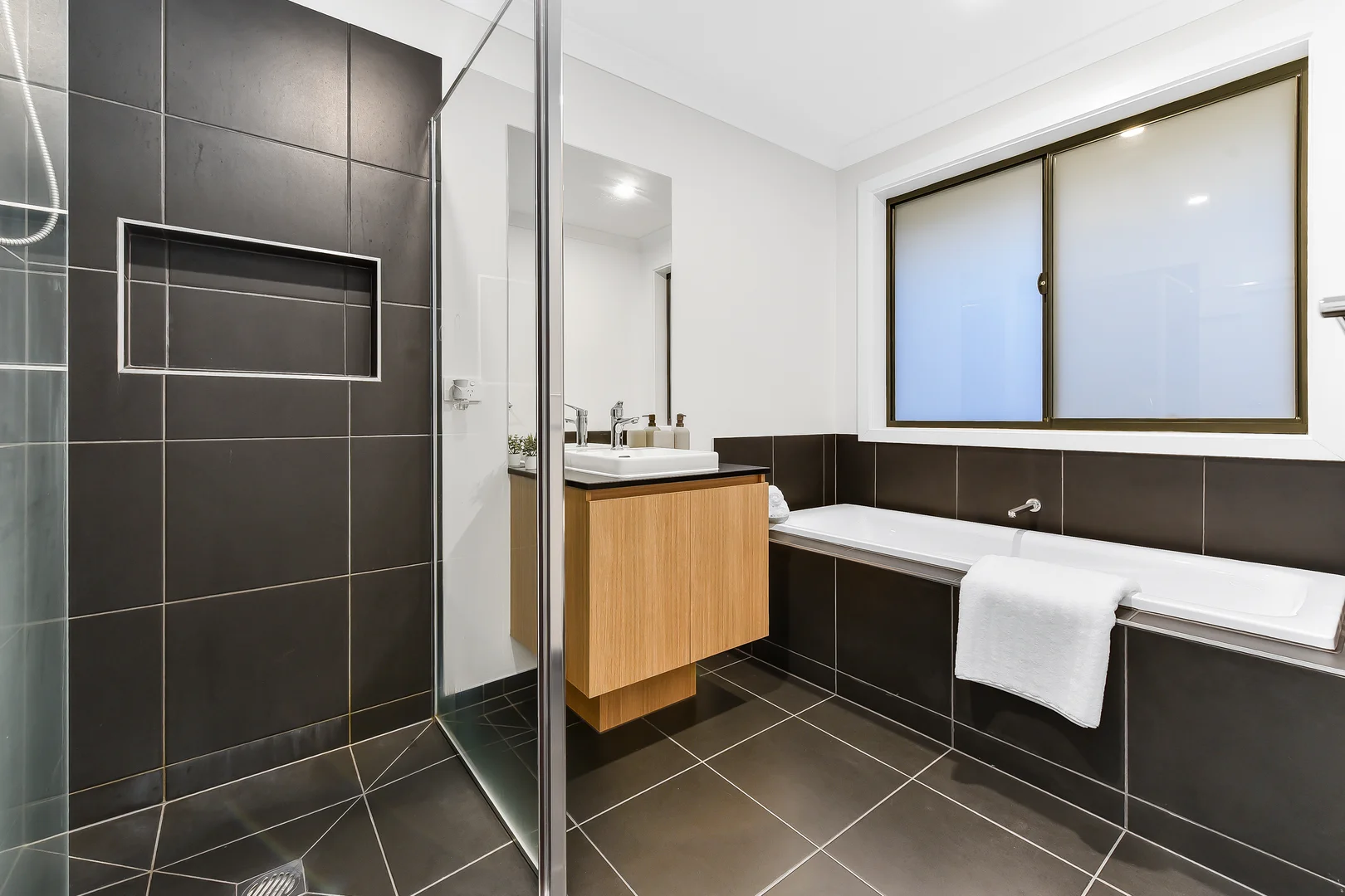 Additional image 14 of 33 Praiano Avenue, Berwick VIC 3806