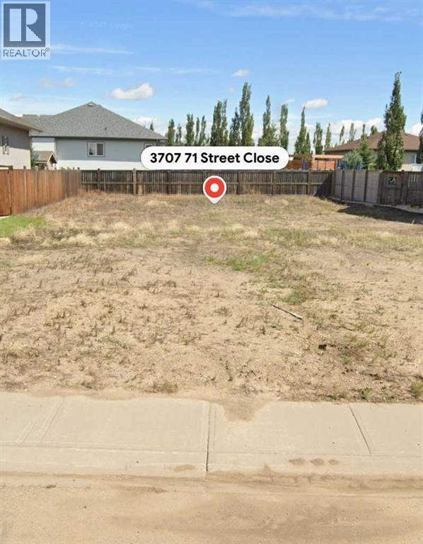 3707 71 St. Close