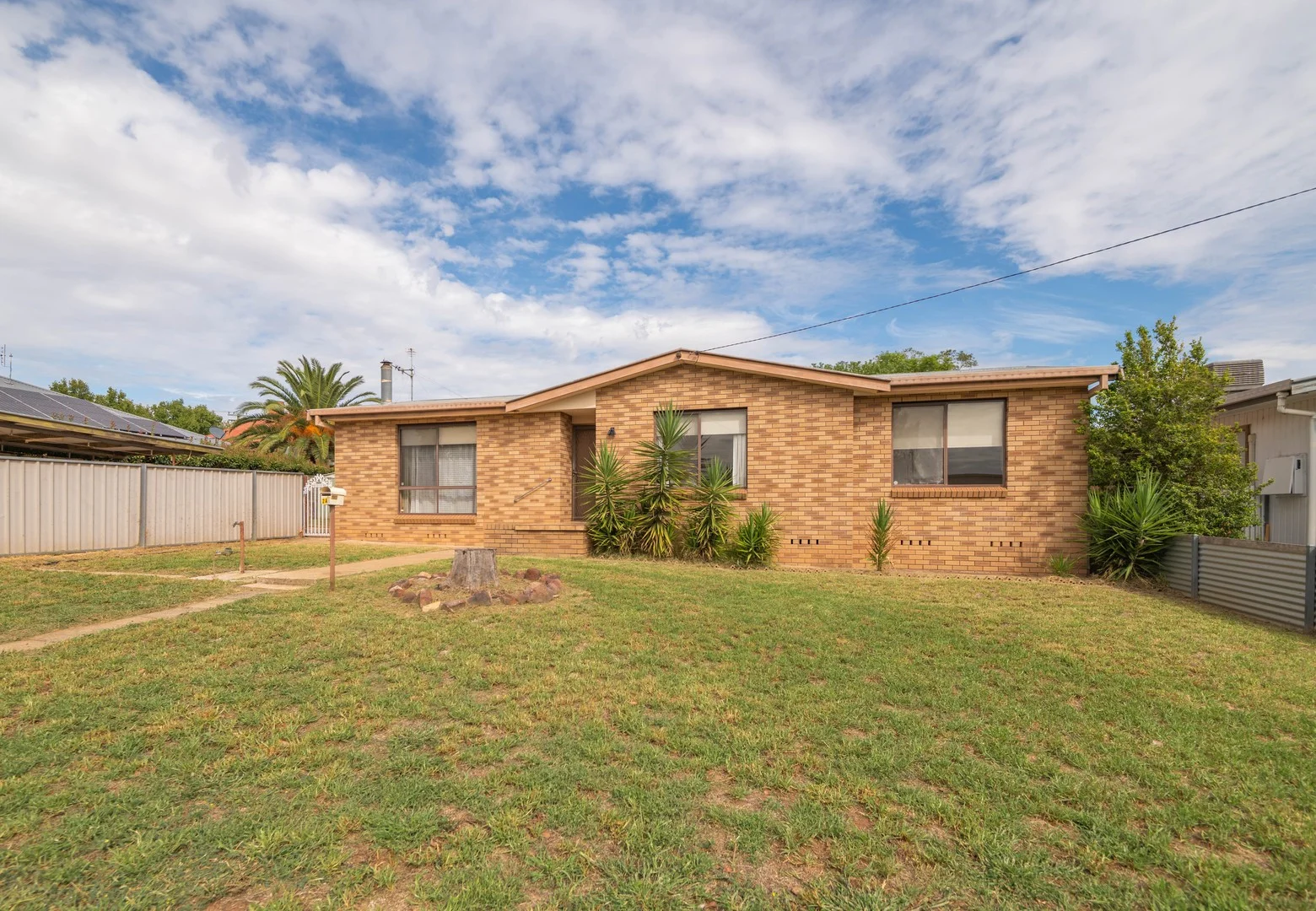 2A Brooke Street, Forbes NSW 2871