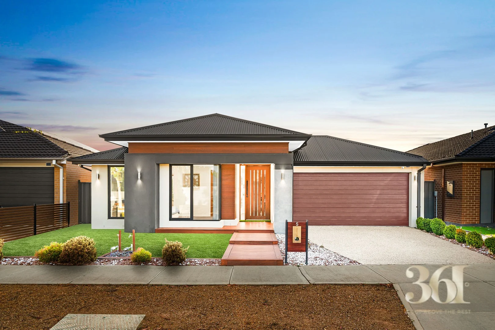 5 Creekwood Way, Cobblebank VIC 3338
