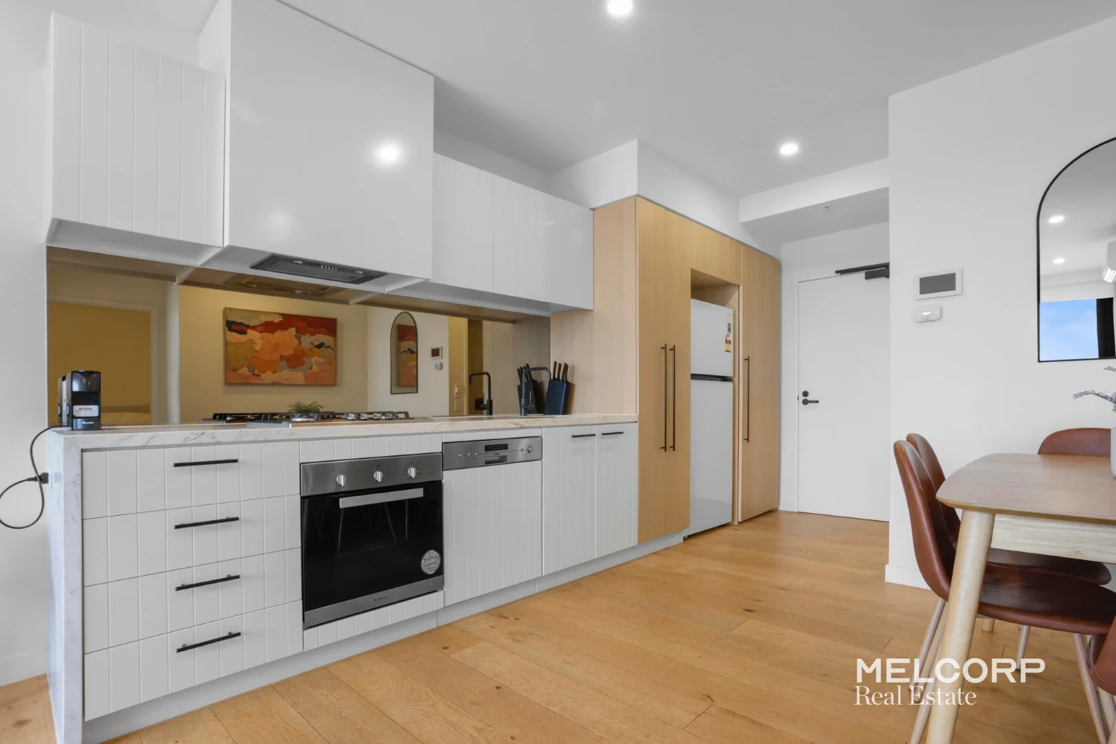 Additional image 3 of M-City 903/868 Blackburn Road, Clayton VIC 3168