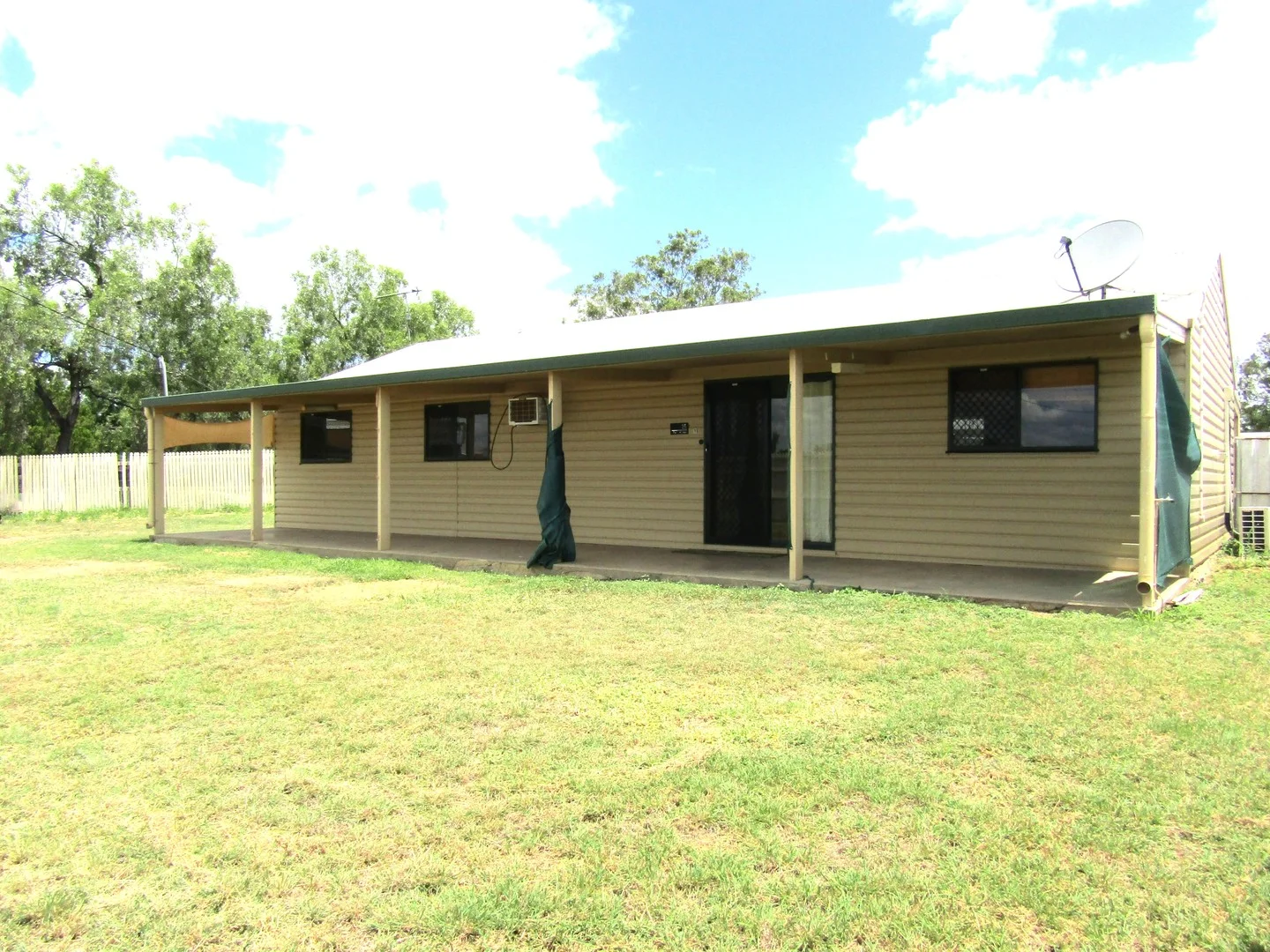 15 Fern Street, Blackwater QLD 4717