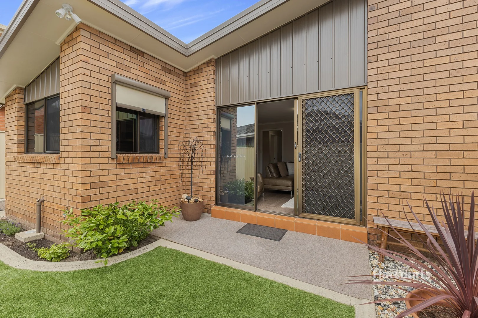 1/5 Main Street, Ulverstone TAS 7315