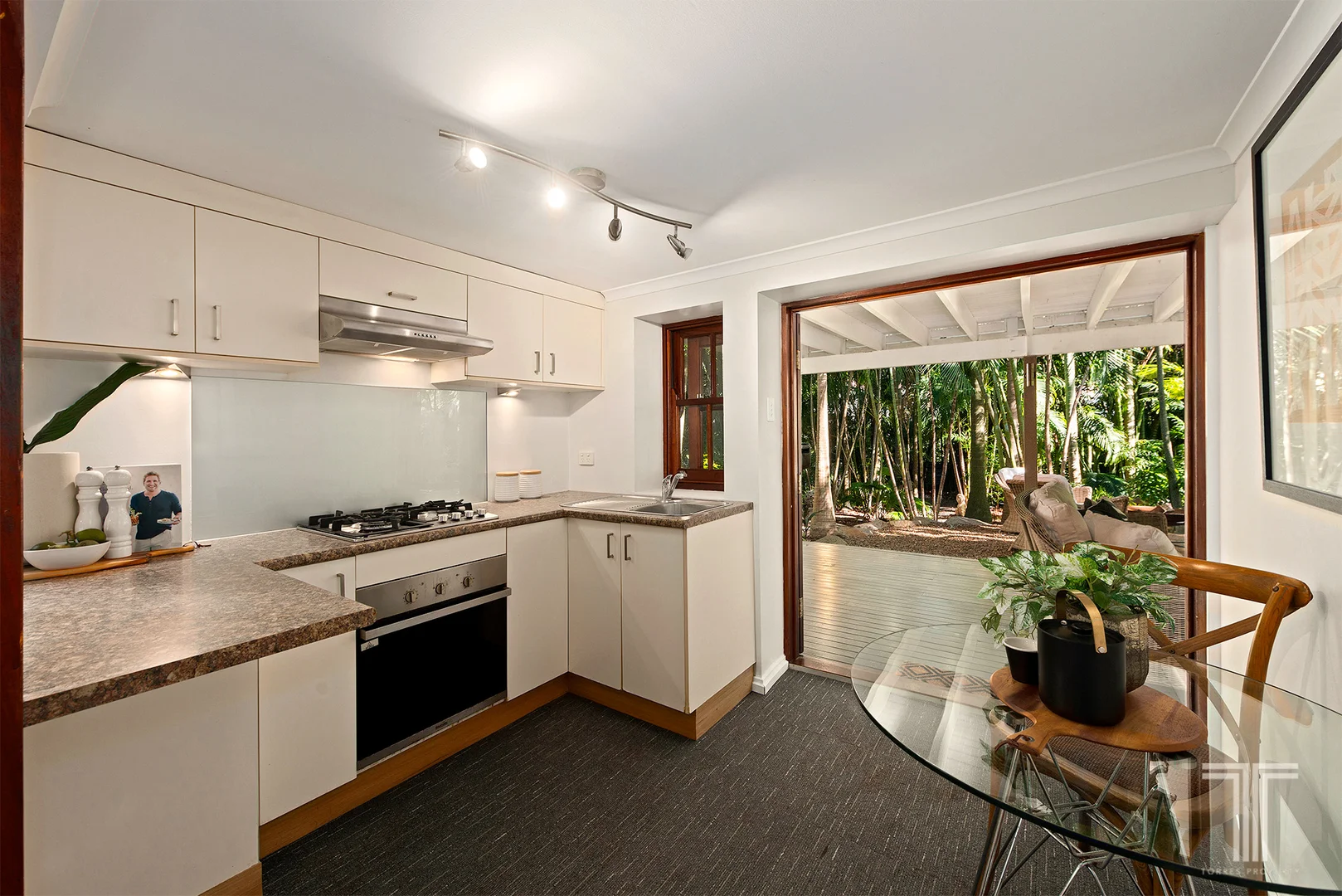 Additional image 23 of 31 Sterculia Avenue, Holland Park West QLD 4121