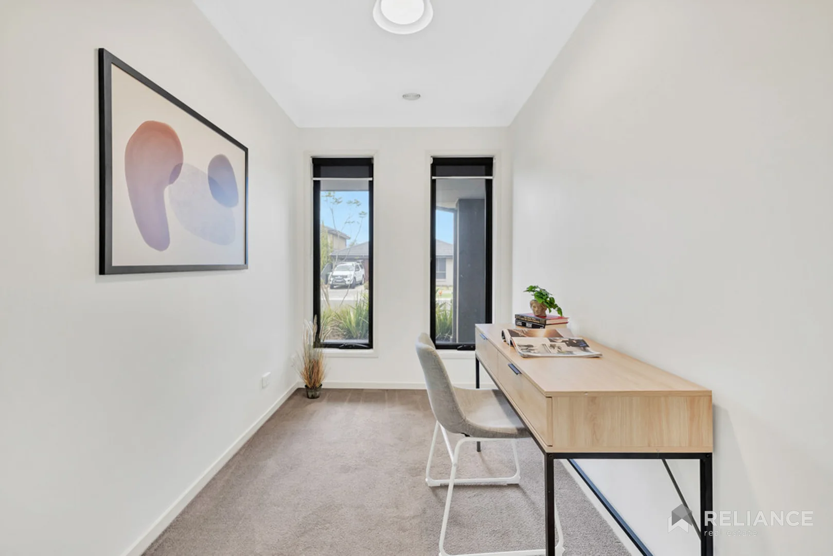 1 Lambertia Crescent, Manor Lakes VIC 3024 photo 2