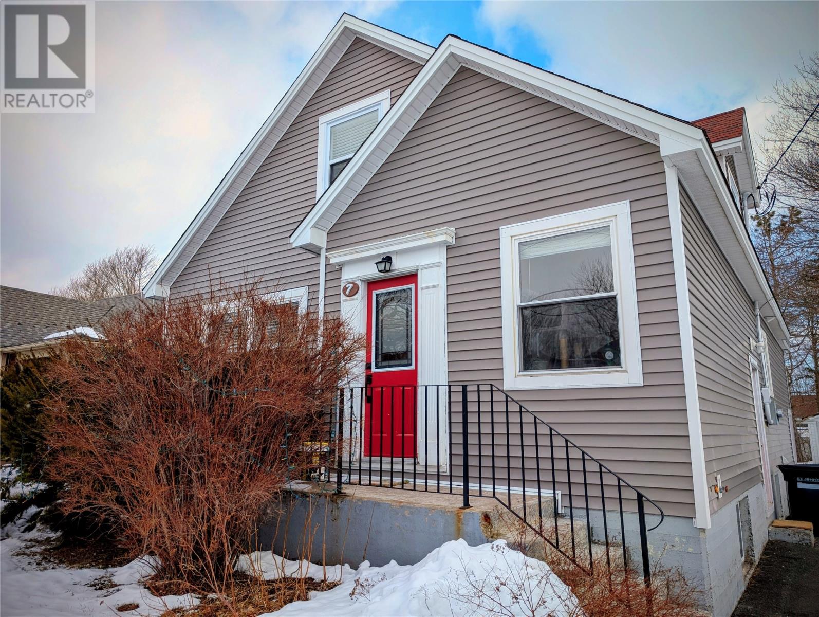 7 Cornwall Heights
