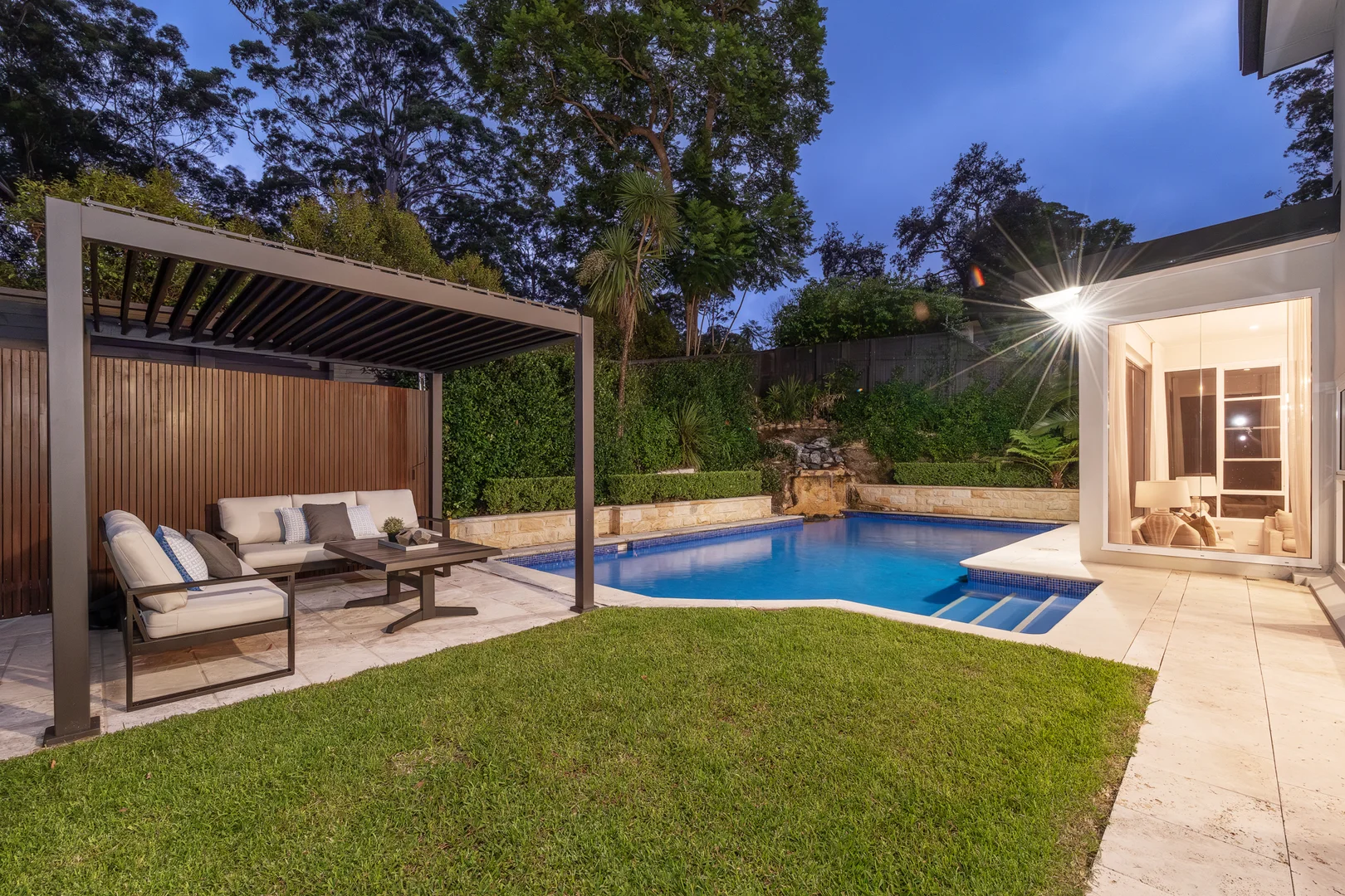 39 Livingstone Avenue, Pymble NSW 2073