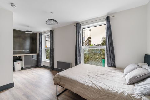 Wolsdon Street, Plymouth PL1, Room to rent