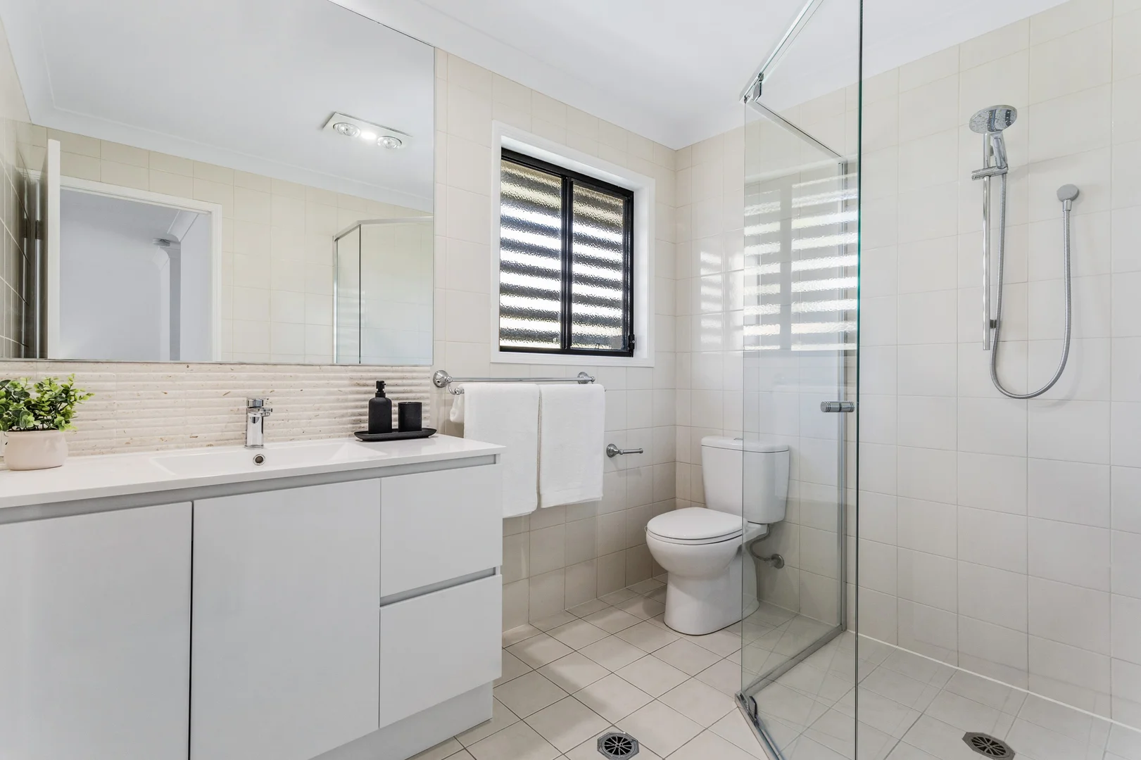 Additional image 6 of 8/8 Gordon Street, Labrador QLD 4215