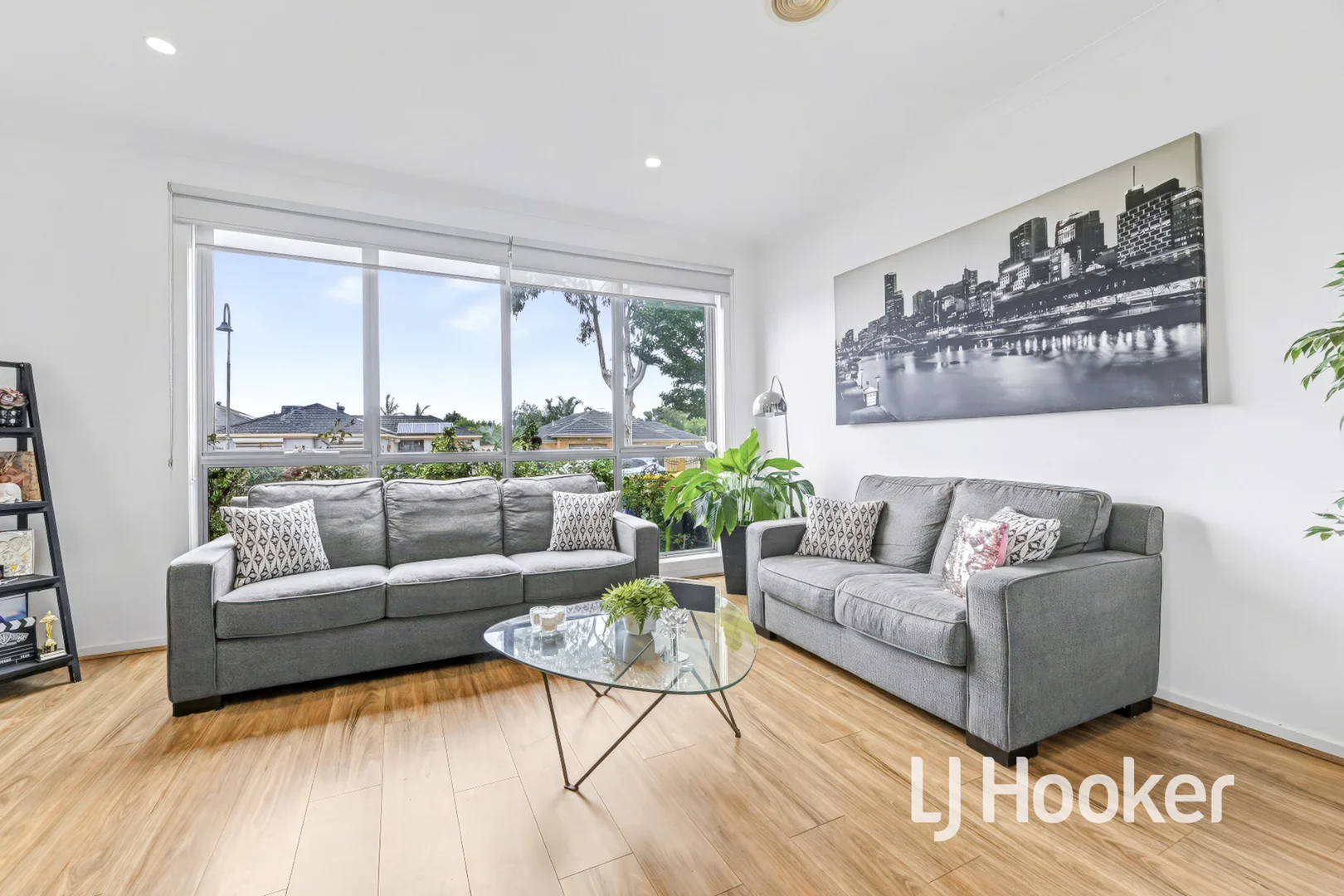 Additional image 3 of 70A Hutchinson Drive, Lynbrook VIC 3975