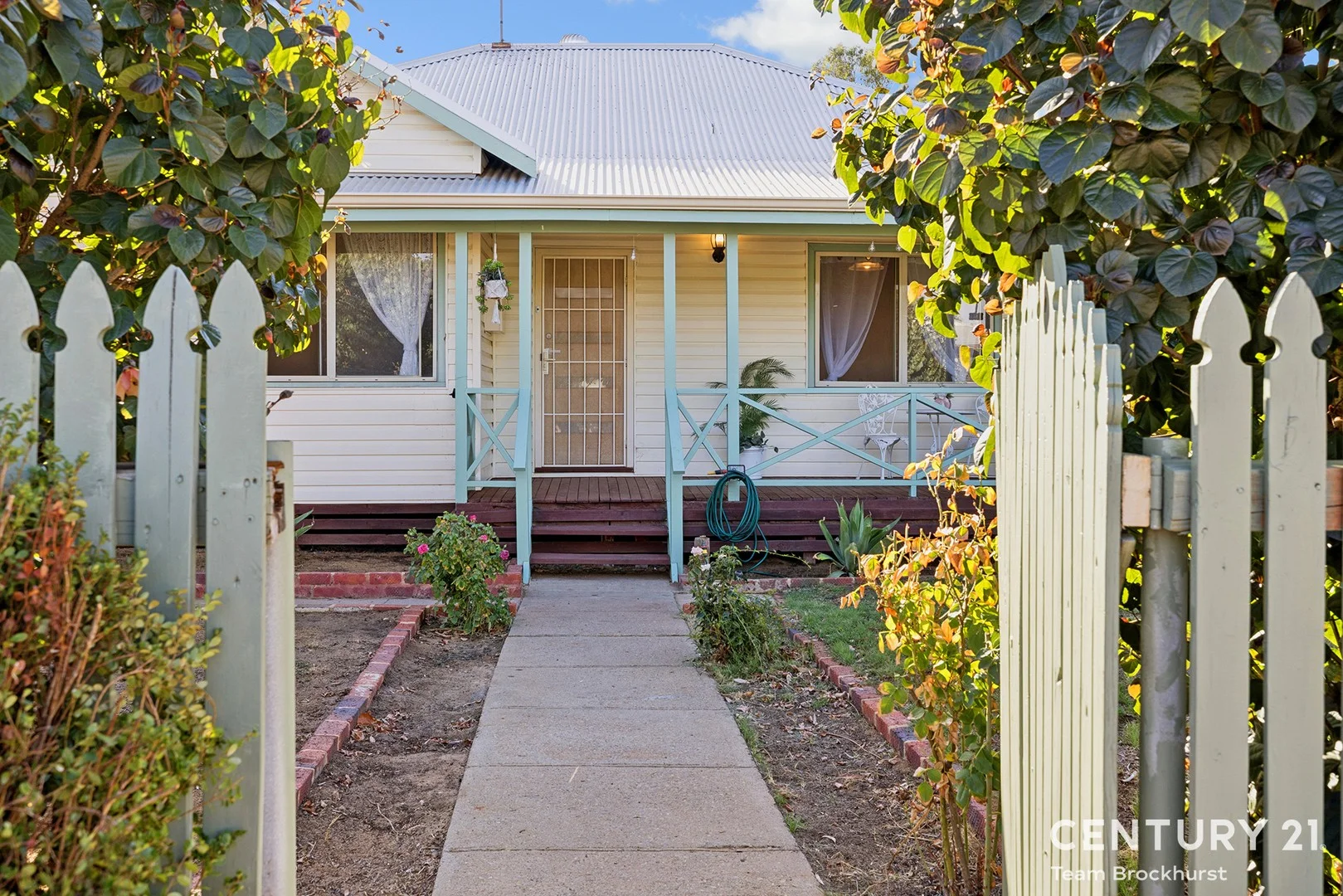 16 Knight Street, Northam WA 6401