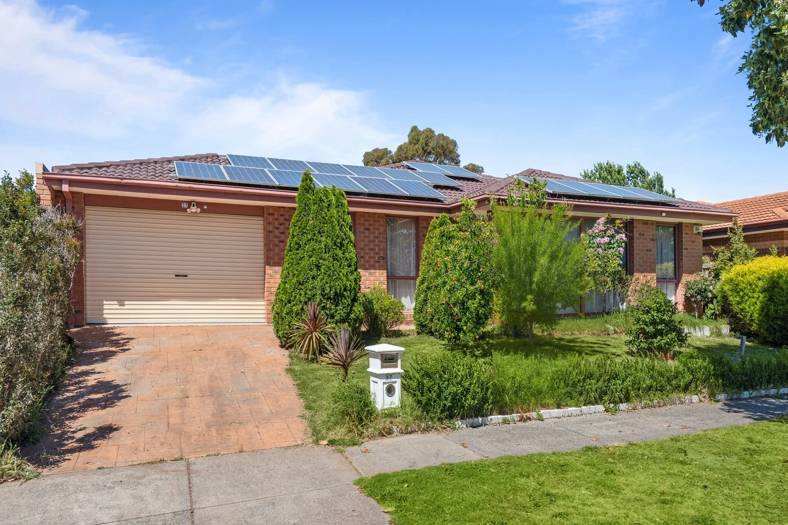 37 Norfolk Drive, Narre Warren VIC 3805