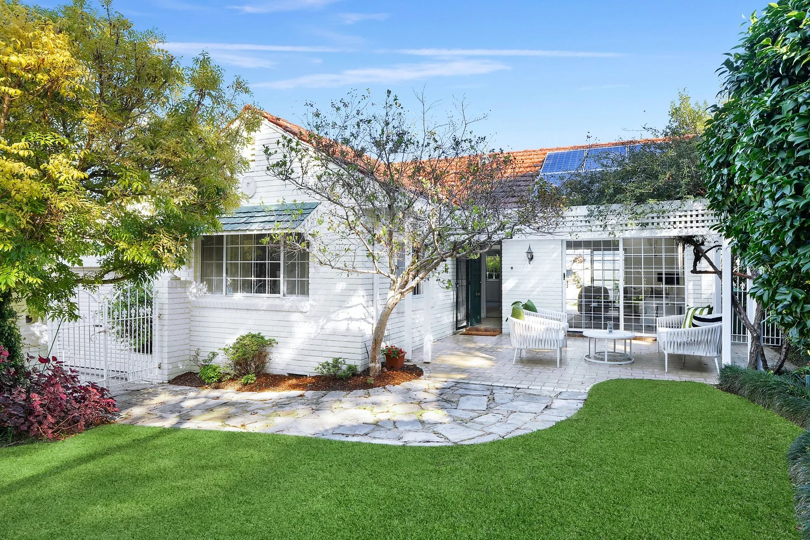 6 Moorefield Avenue, Hunters Hill NSW 2110