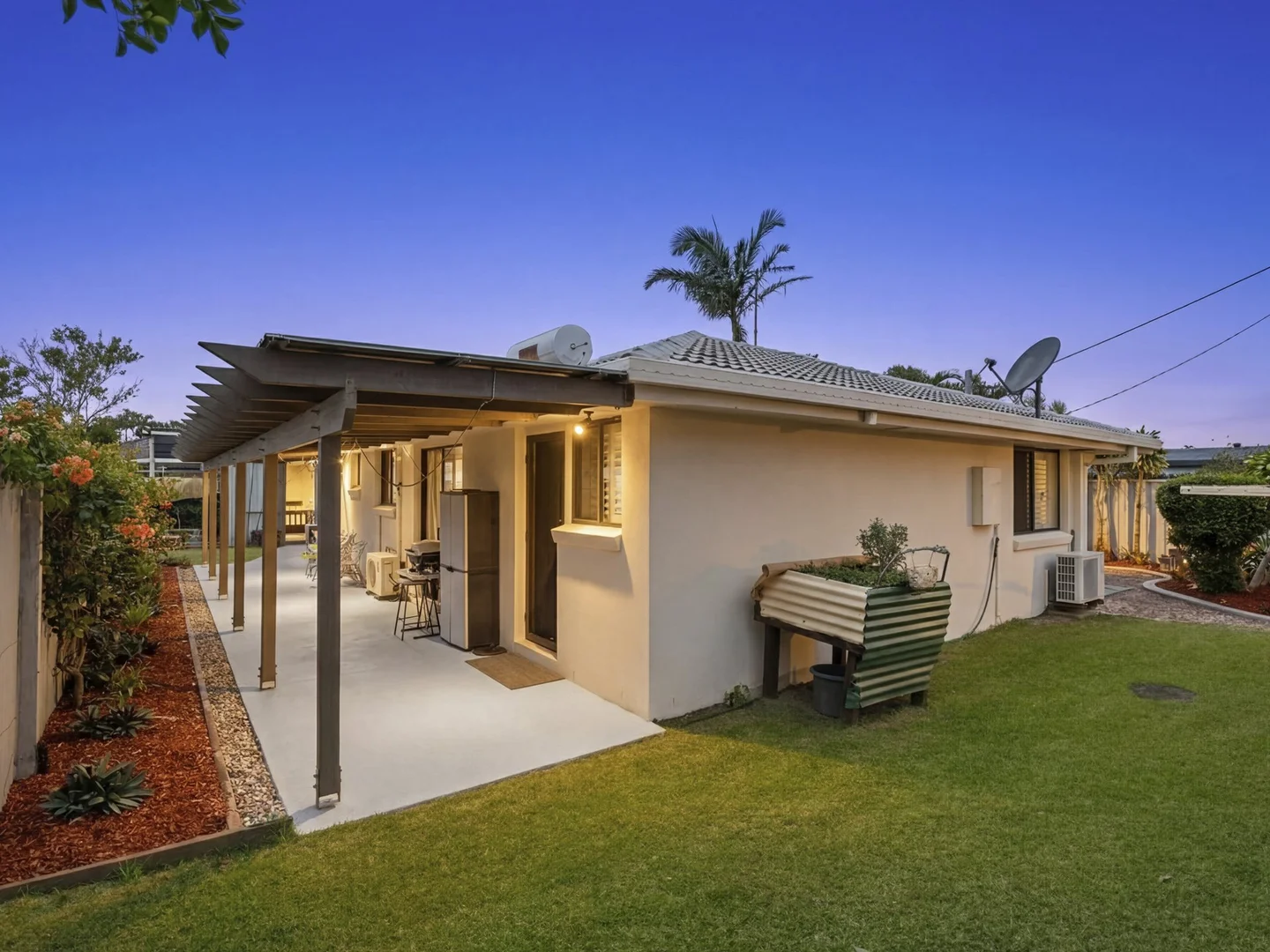 Additional image 2 of 9 Frederick Street, Banksia Beach QLD 4507